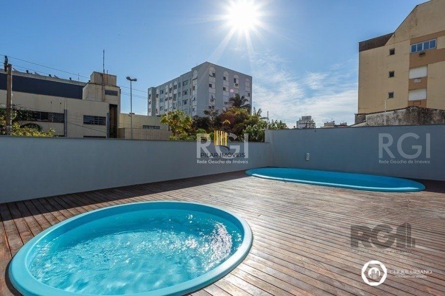 Apartamento no Menino Deus de 2 dormitórios e vaga