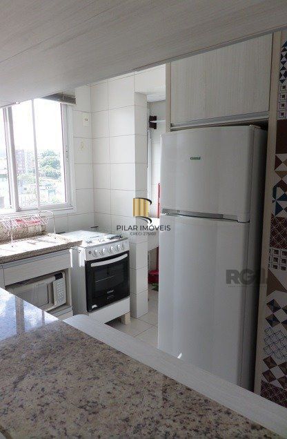 Apartamento no Menino Deus de 2 dormitórios e vaga