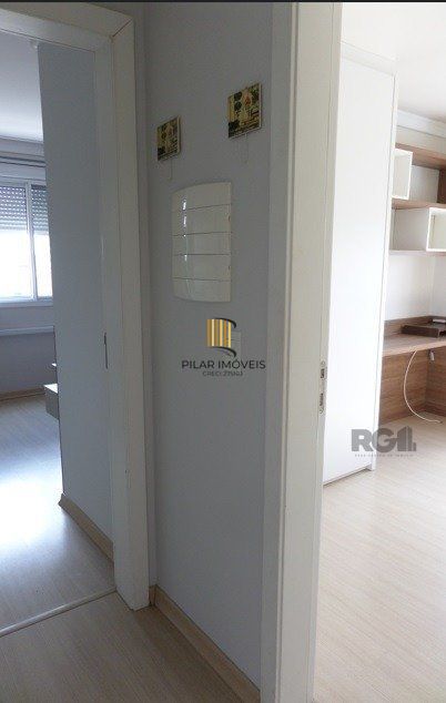 Apartamento no Menino Deus de 2 dormitórios e vaga