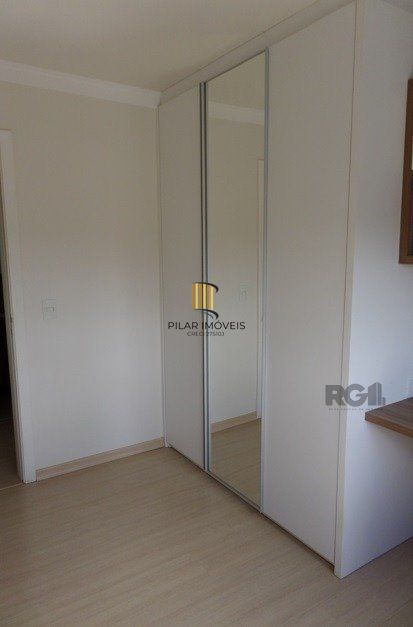 Apartamento no Menino Deus de 2 dormitórios e vaga