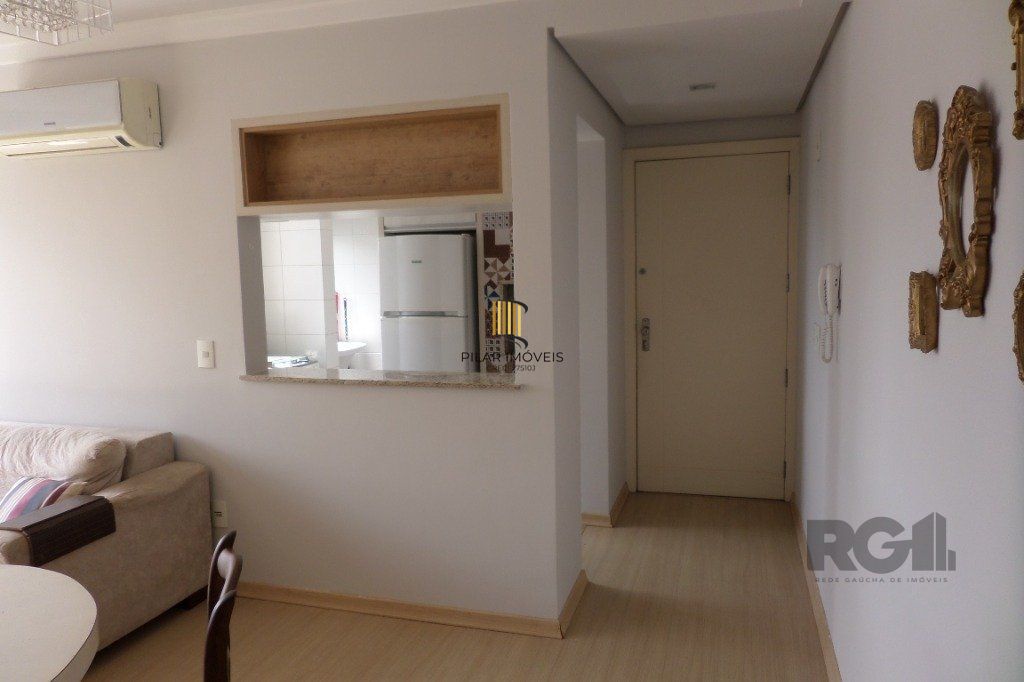 Apartamento no Menino Deus de 2 dormitórios e vaga