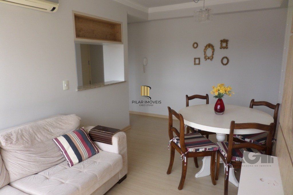 Apartamento no Menino Deus de 2 dormitórios e vaga