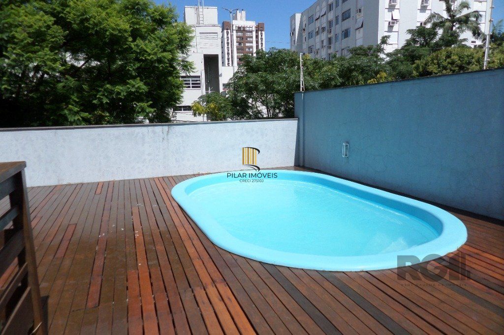 Apartamento no Menino Deus de 2 dormitórios e vaga