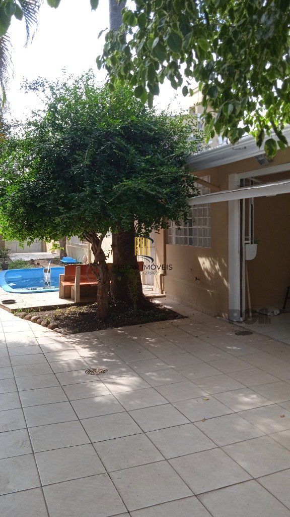 Casa comercial de 252m² de área privativa