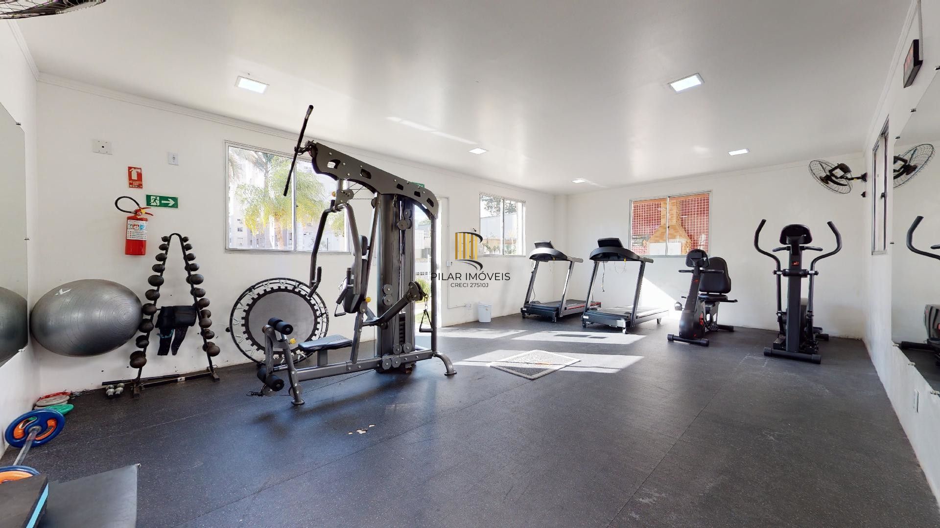 Apartamento no Porto Cruzeiro de 2 dormitórios vaga e infra