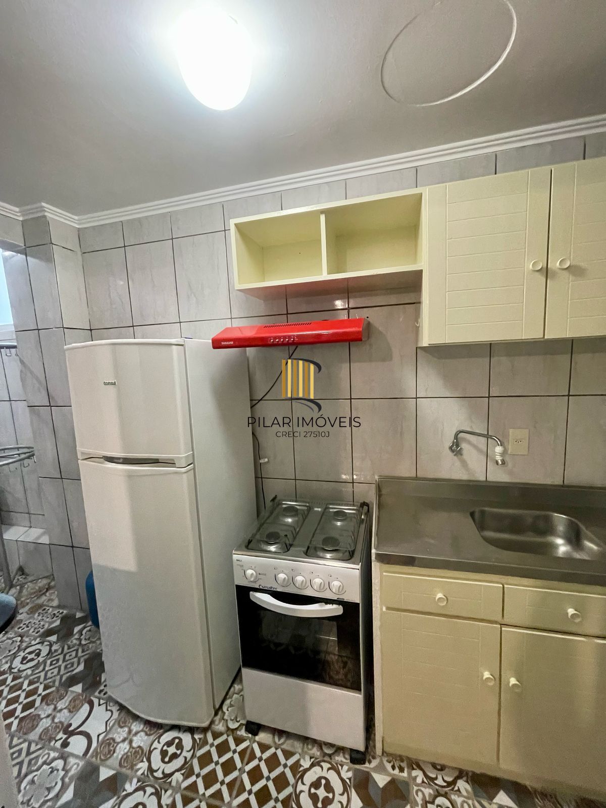 Ótimo apartamento c/1 dormitório no bairro Cidade Baixa, entrar e morar.