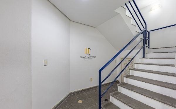 Prédio comercial com loja no bairro Rio Branco com 237m²