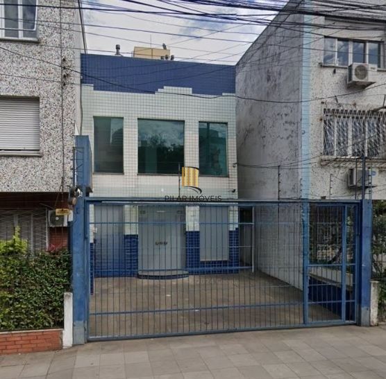 Prédio comercial com loja no bairro Rio Branco com 237m²