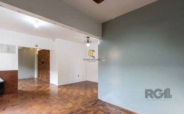Casa no bairro Cavalhada de 3 dormitórios e 2 vagas