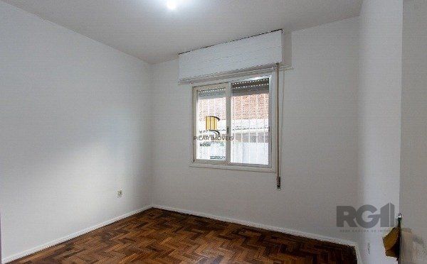 Casa no bairro Cavalhada de 3 dormitórios e 2 vagas