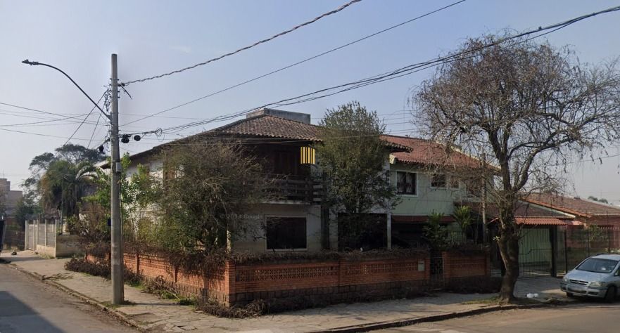 Casa sobrado comercial no Sarandi de 5 dormitórios e 4 vagas