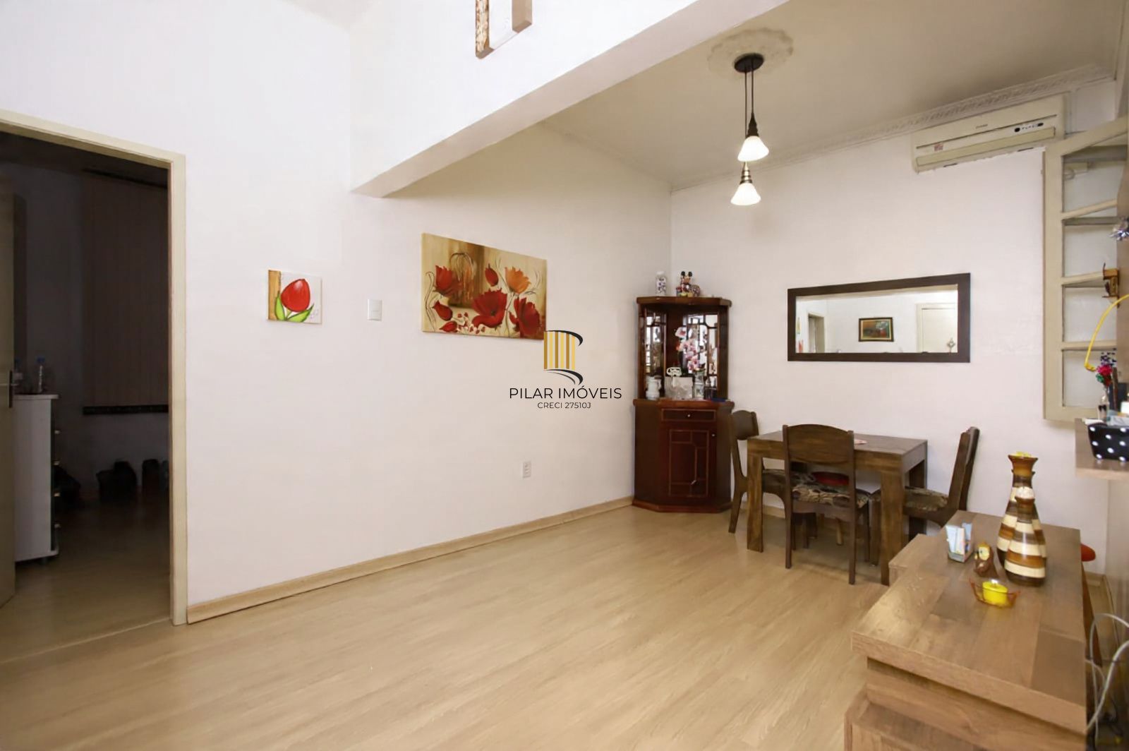 Apartamento térreo no Centro de 2 dormitórios