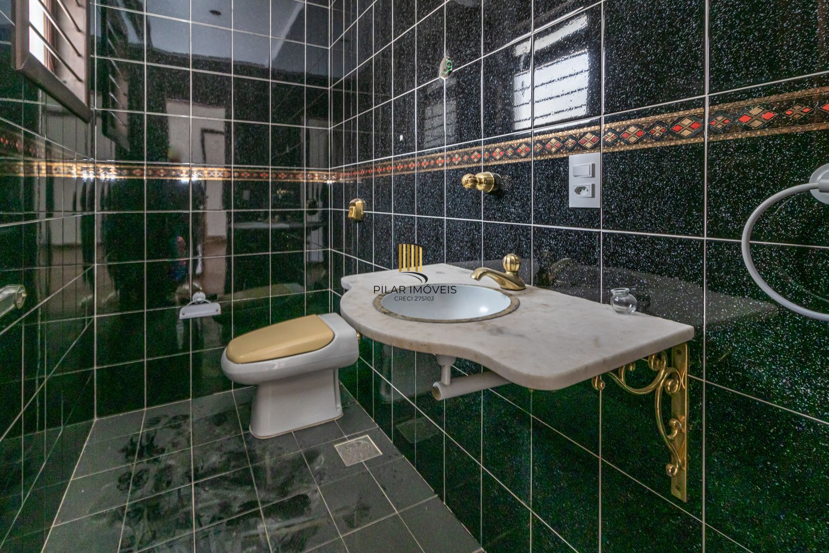 Casa no bairro Jardim Planalto de 3 dormitórios e 3 vagas