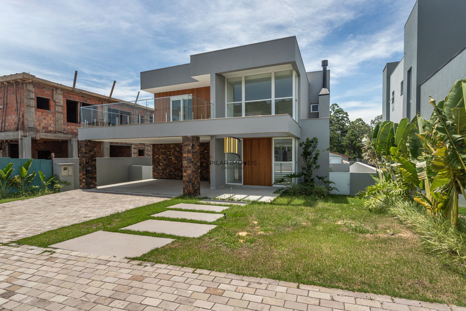 Casa de Condomínio 4 dormitórios no bairro Vila Nova