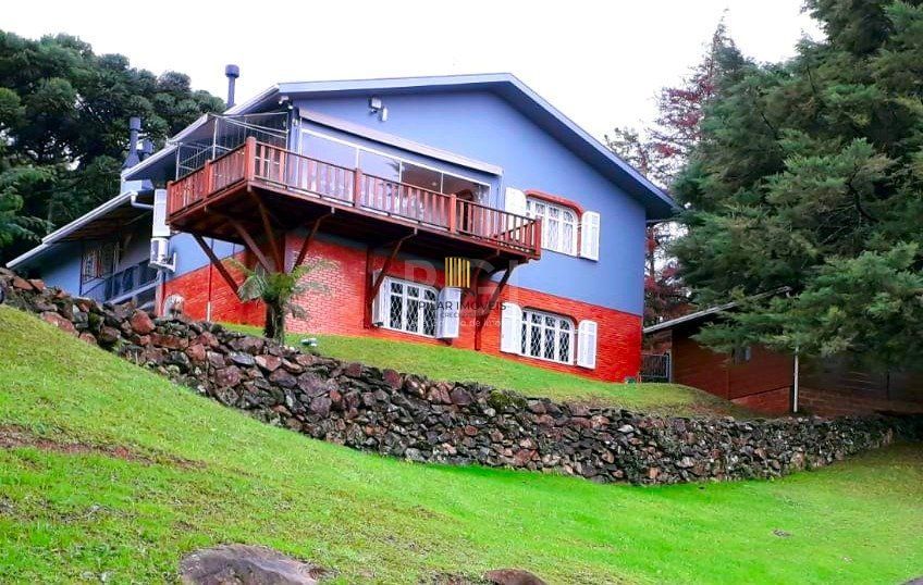Sítio para Venda - 230m², 3 dormitórios, sendo 1 suites, 4 vagas - Centro