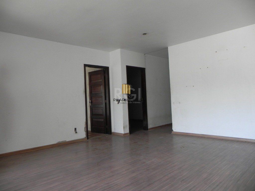 Casa para Venda - 110m², 4 dormitórios, sendo 1 suites, 4 vagas - Jardim Itu