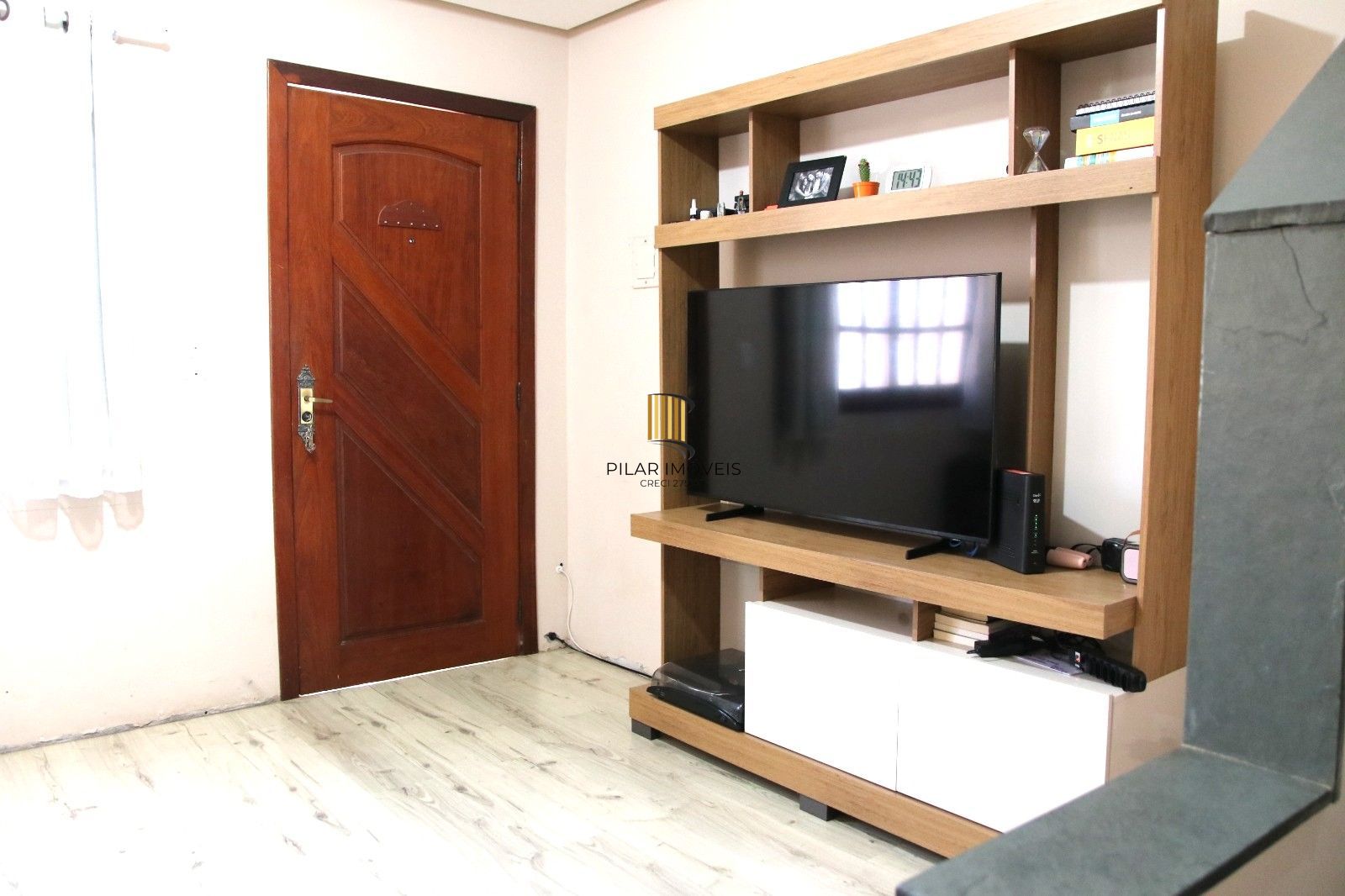 Casa sobrado na Hípica de 2 dormitórios e 2 vagas