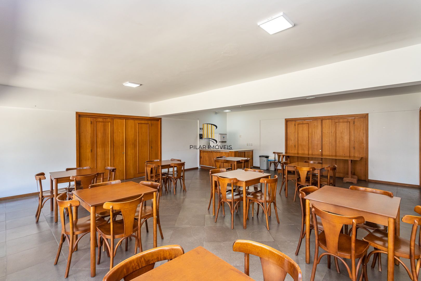 Apartamento de 2 dormitórios DESOCUPADO em frente do Iguatemi