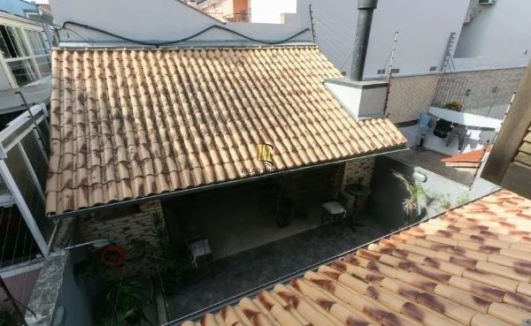 Casa sobrado no bairro Ecoville de 3 dormitórios e 4 vagas