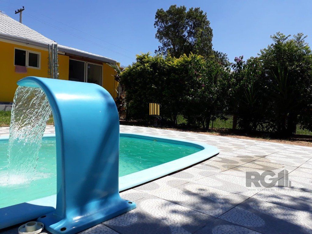 Casa no Condomínio Cantegrill em Viamão