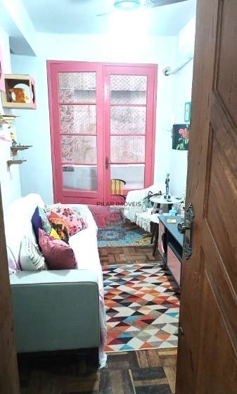 Apartamento no Centro de 1 dormitório desocupado