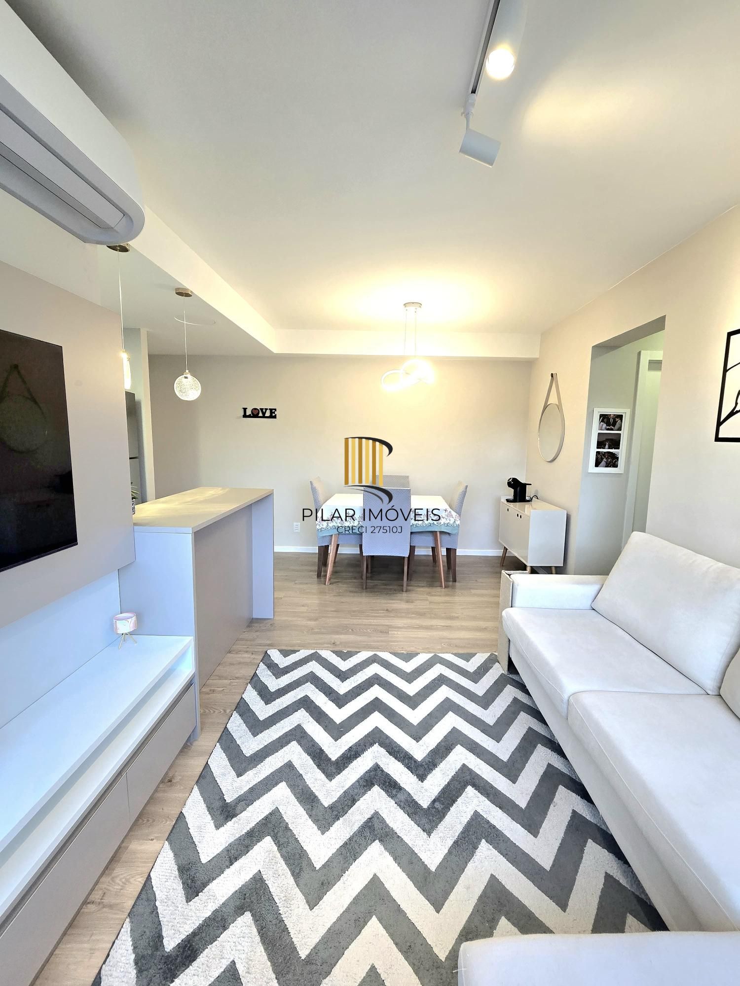 Apartamento no Pertenon de 2 dormitórios vaga e infra