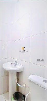 Apartamento no Jardim Botânico de 2 dormitórios desocupado