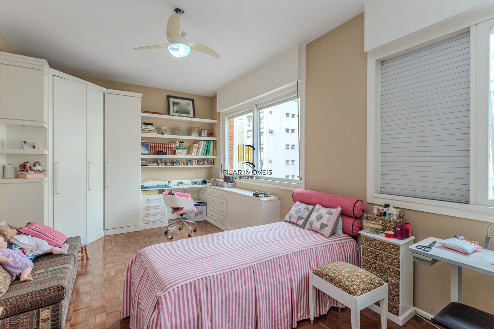 oportunidade, 217m² privativos, 2 vagas e depósito. Apenas R$ 880 mil