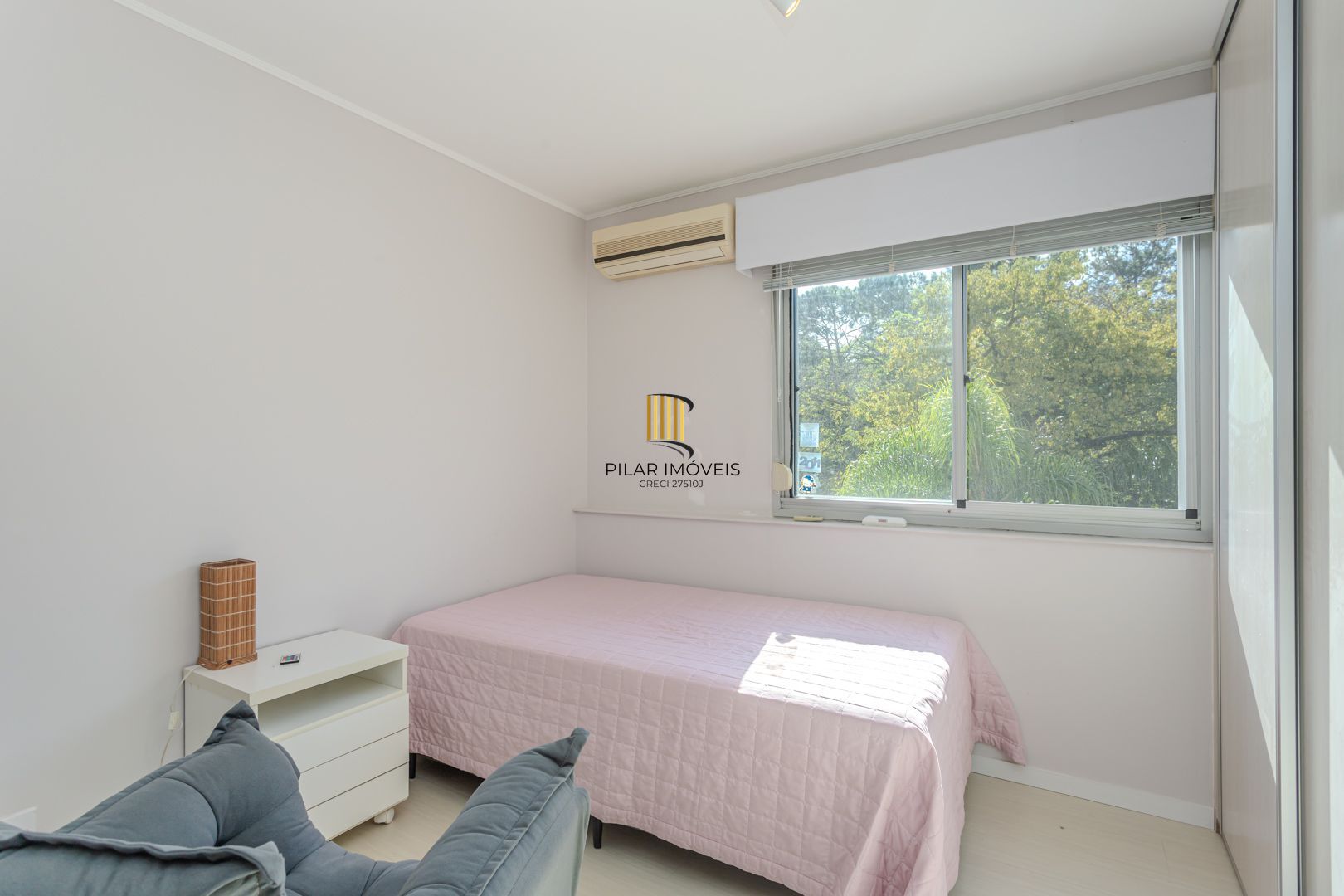 Apartamento diferenciado no bairro Nonoai de 3 dormitórios 2 vagas e infra