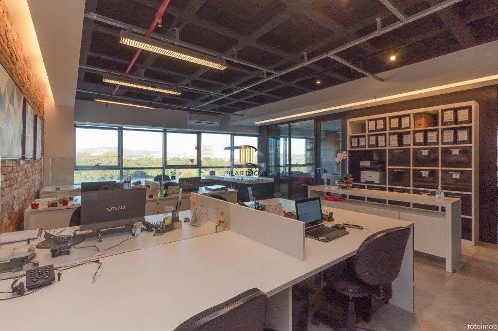 Conjunto/Sala para Venda - 106.57m², 0 dormitórios, 2 vagas - Petrópolis