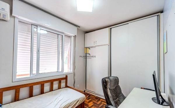 Casa em condomínio no bairro Santo Antômnio de 4 dormitórios e 2 vagas