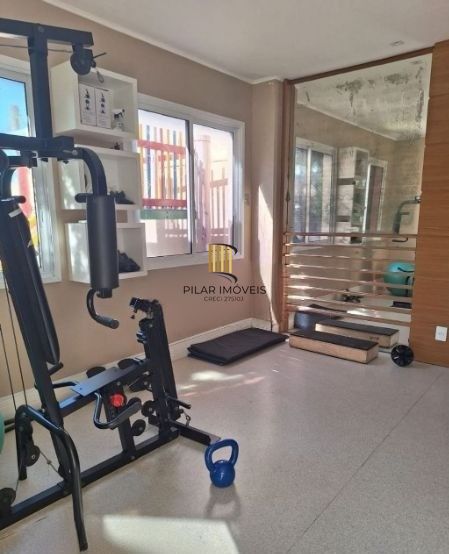 Apartamento de 2 dormitórios e vaga no bairro Santo Antônio desocupado
