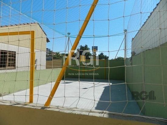 Casa em condomínio no Partenon de 3 dormitórios e vaga