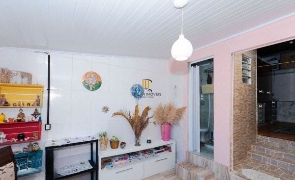 Casa no bairro Tristeza de 4 dormitórios e 4 vagas