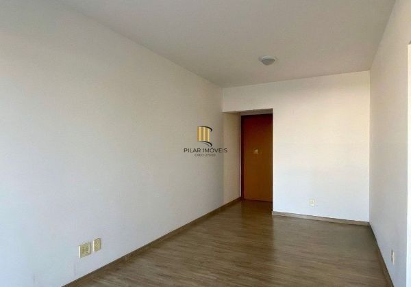 Apartamento na Cavalhada de 2 dormitórios e vaga