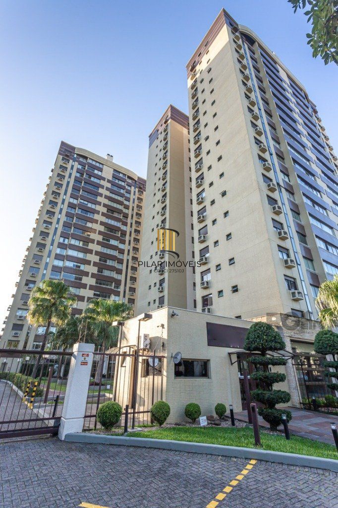 Apartamento 3 dormitórios no bairro Menino Deus