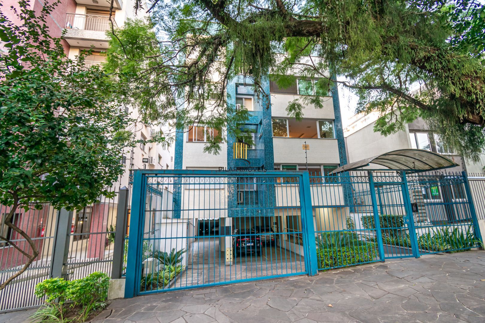 Apartamento no bairro Higienópolis de 3 dormitórios e 2 vagas