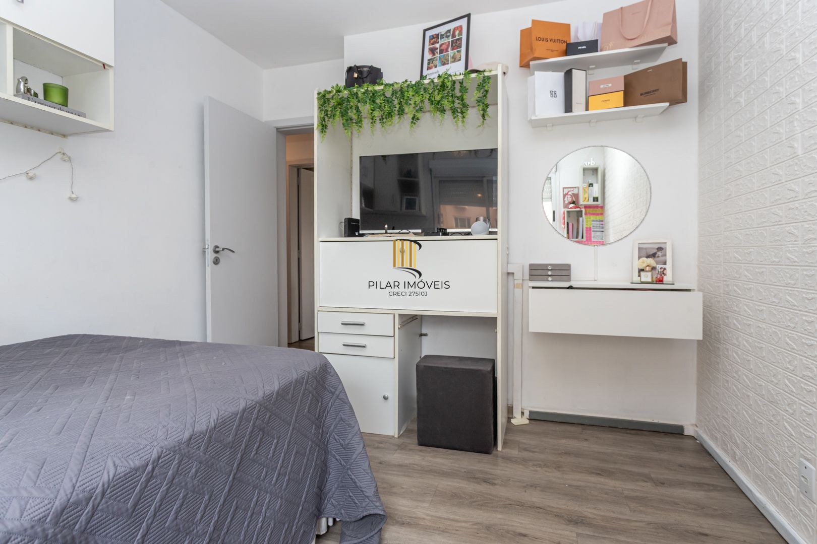 Apartamento 3 dormitórios no bairro Vila Ipiranga