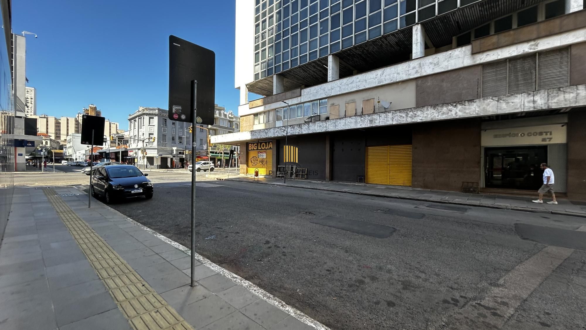 Sala Comercial 1 dormitório no bairro Centro Histórico