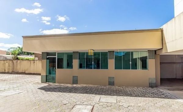 Apartamento na Cavalhada de 2 dormitórios e vaga