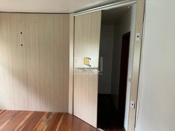 Casa no bairro Jardim Botânico de 3 dormitórios