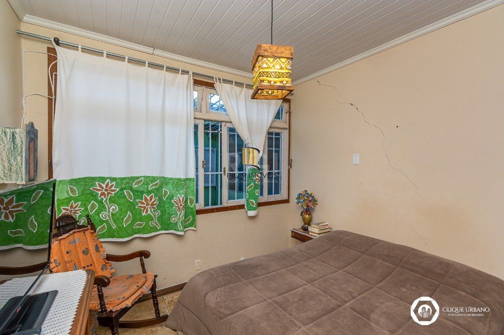 Casa para Venda de 3 dormitórios, Petrópolis