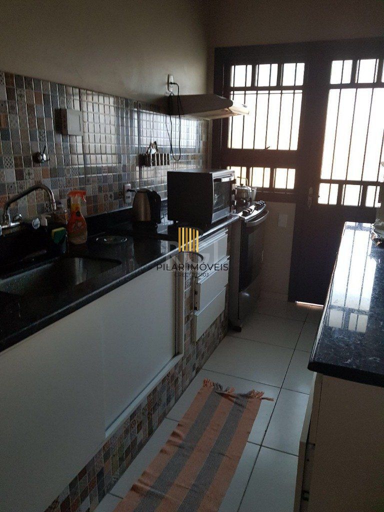 Casa de 5 dormitórios 6 vagas -no  Cristal