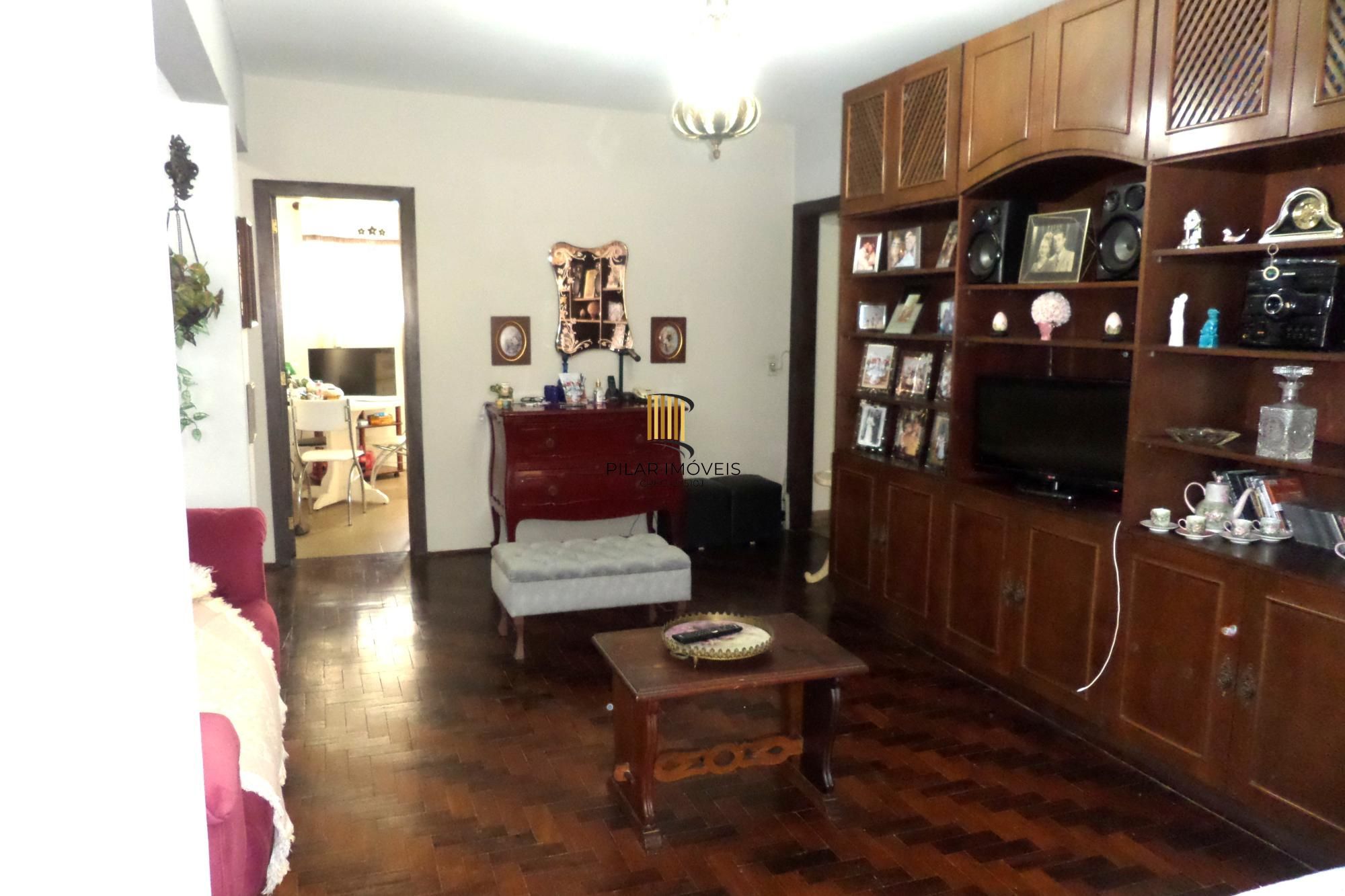 Apartamento no bairro Indepndência com 94m² de 2 dormitórios