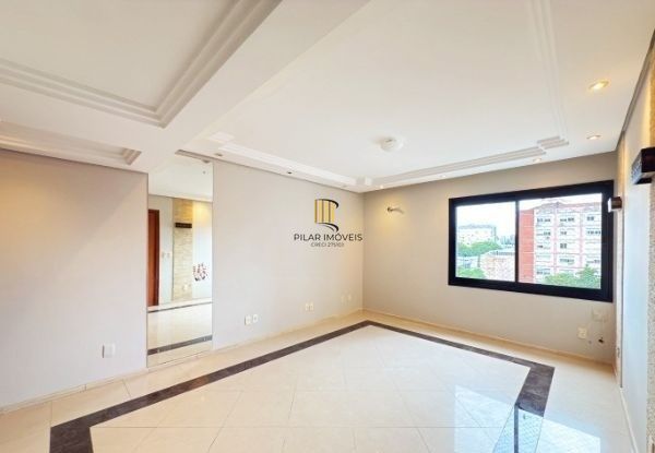 Apartamento no bairro Santana de 3 dormitórios e vaga DESOCUPADO