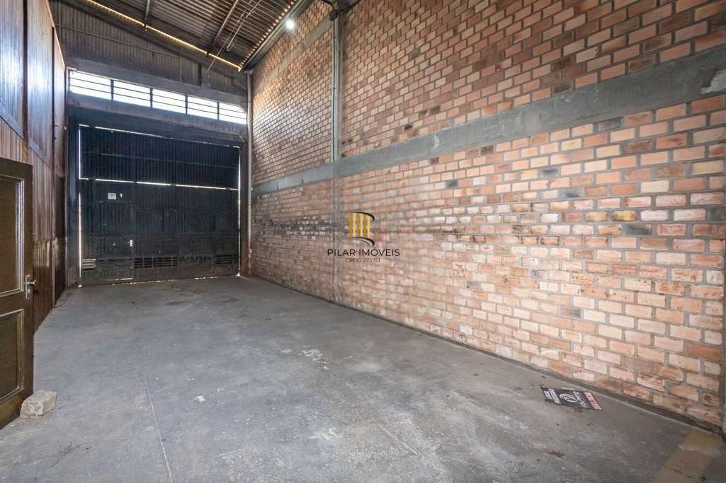 Galpão 2 dormitórios no bairro Navegantes