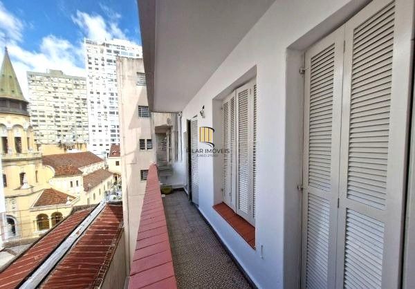 Apartamento no Centro de 3 dormitórios DESOCUPADO