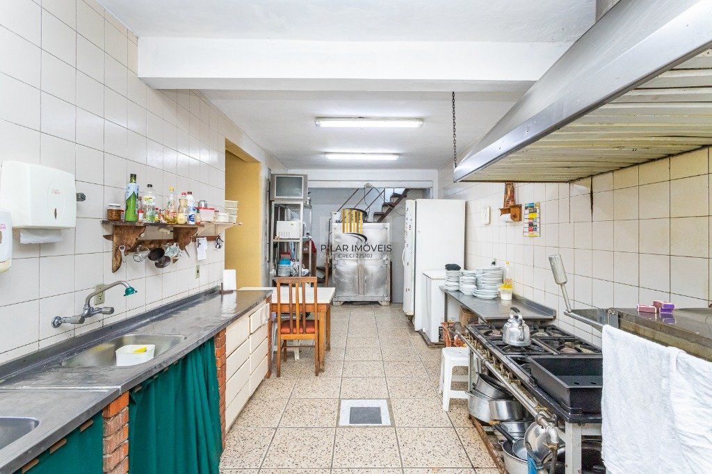 Casa para Venda - 272m², 3 dormitórios, 2 vagas - Santa Cecília
