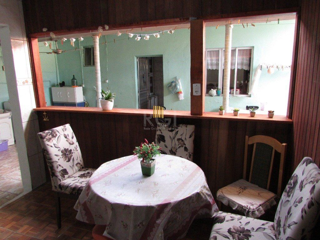 Casa para Venda - 150m², 3 dormitórios, 2 vagas - Santa Rosa de Lima