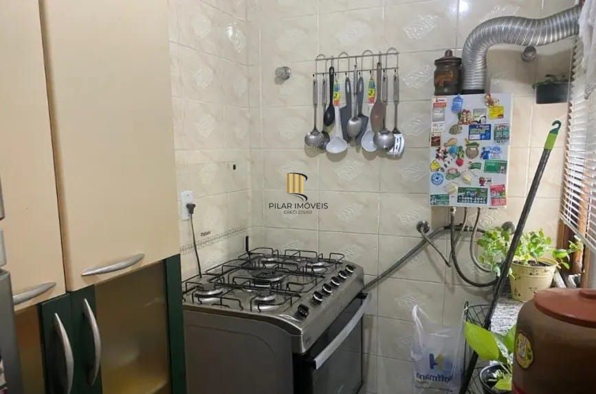Casa em Condomínio bairro Tristeza de 3 dormitórios e 3 vagas